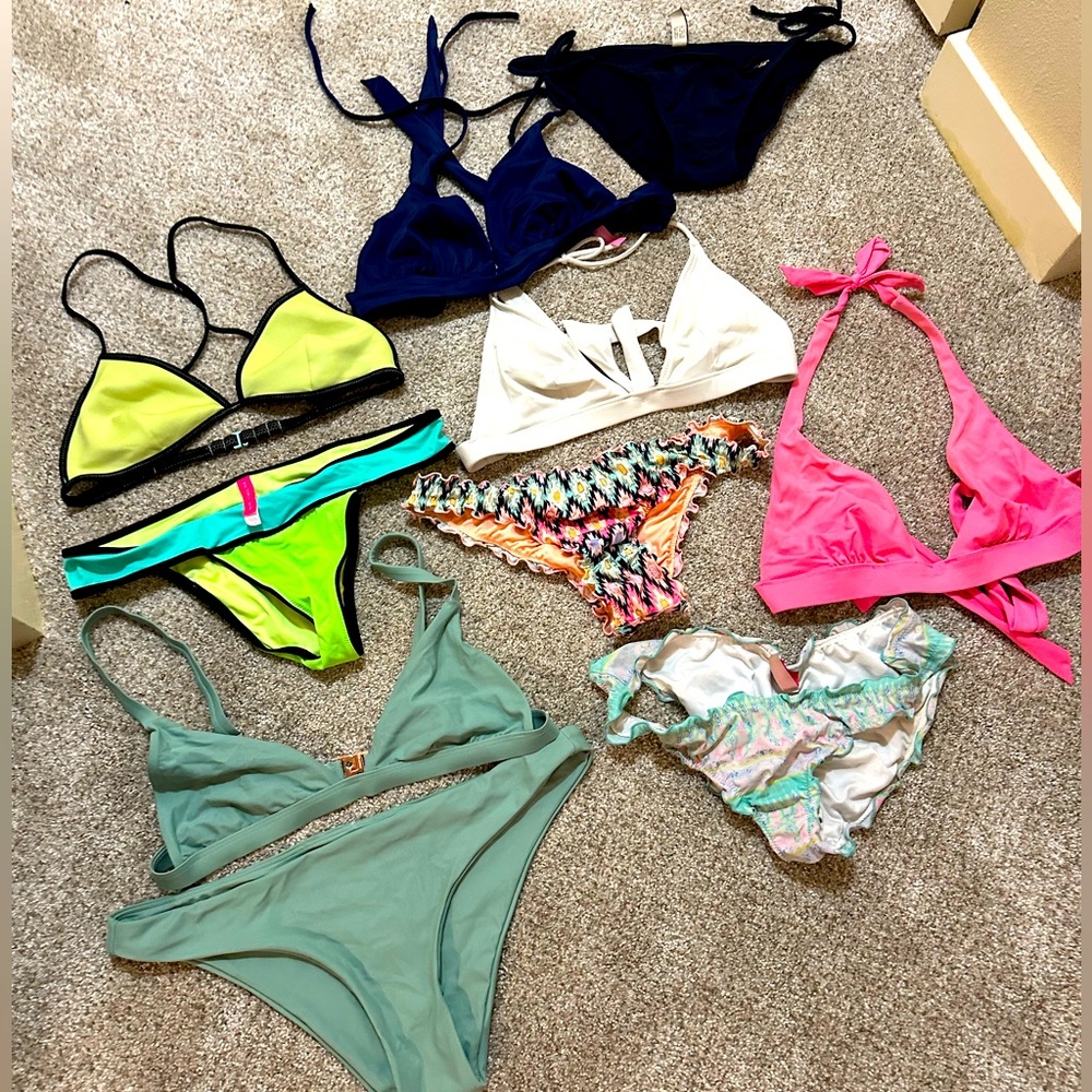 Women’s swimsuit lot - size M & S, mostly Victoria’s Secret